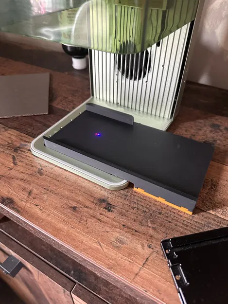 Giá đỡ trung tâm xTool RA2 cho xTool F1 - Image 1