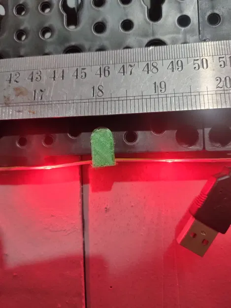 Giá Đỡ Dây Đèn LED Cho Bảng Pegboard - Image 2