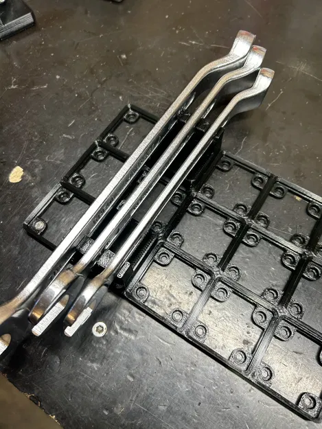 Giá giữ cờ lê/mỏ lết cỡ lớn Gridfinity - Image 2