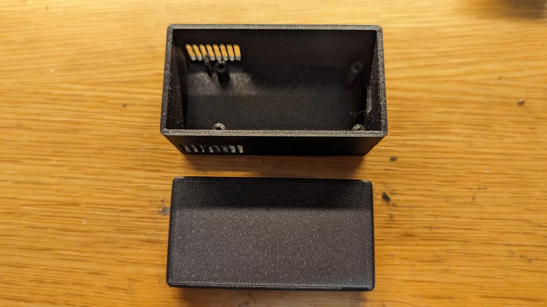 Vỏ cho ESP8266 và Cảm biến CO2 Sensirion SCD30 - Image 1