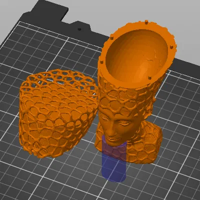 Tượng Nữ hoàng Nefertiti với họa tiết Voronoi và hộp quà bí mật