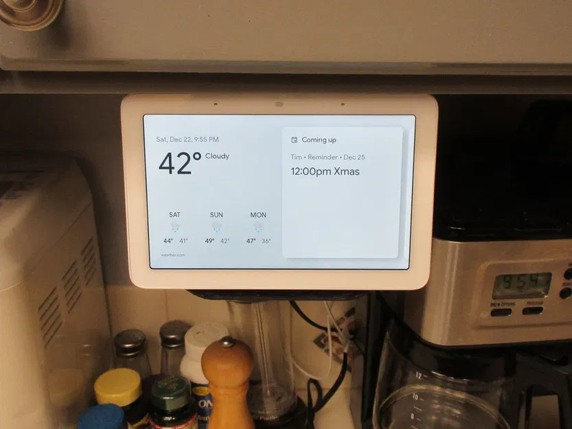 Pát gắn Google Nest Hub dưới tủ bếp - Image 10
