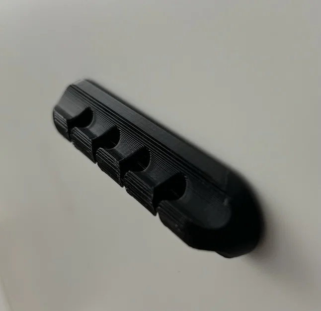 Kẹp giữ cáp USB dẻo [TPU] - Image 3