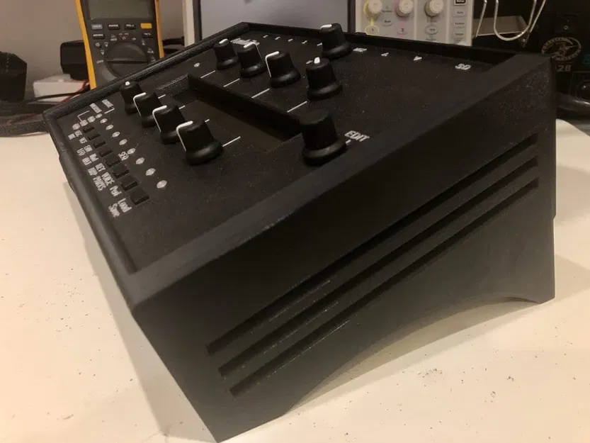 Vỏ cho bộ tổng hợp Mutable Instruments Ambika - Image 2