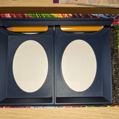 Marvel Remix remixed - Khay đơn giản có chỗ đựng bài