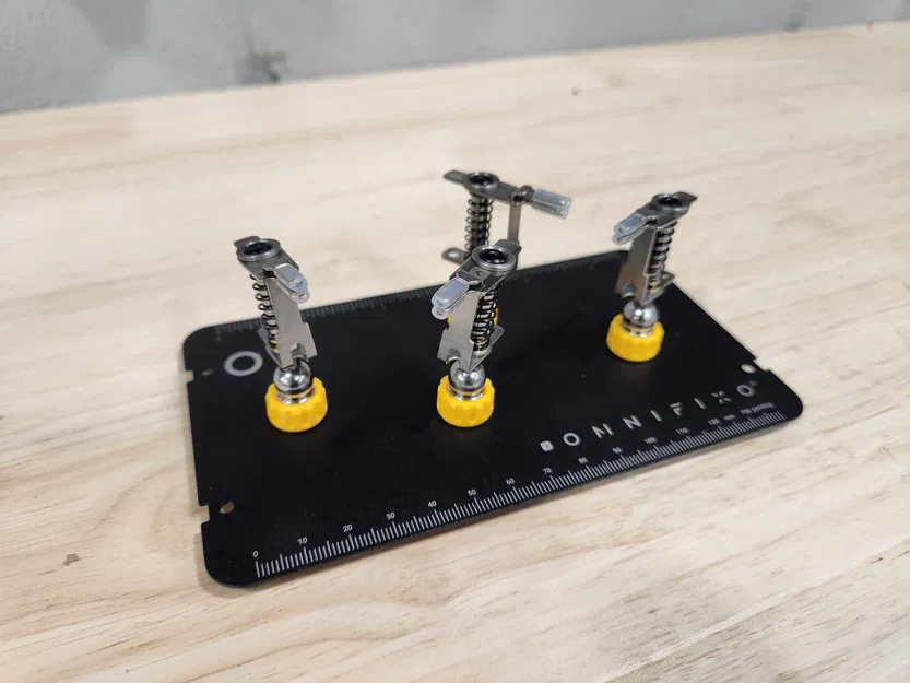 Giá Treo Wall Control - Chân Đế Hàn OmniFixo - Image 5