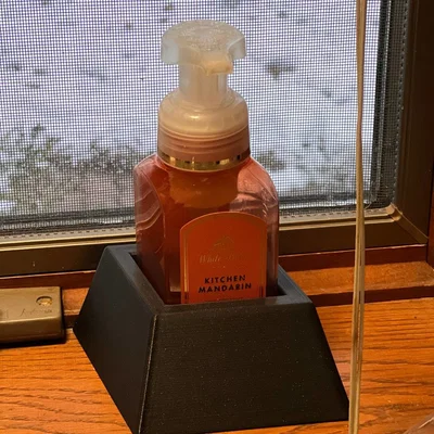 Đế Giữ Chai Xà Bông Bath and Body Works