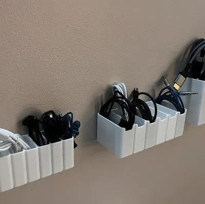 Hộp đựng dây cáp treo tường