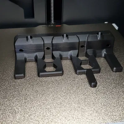 Giá Treo Cọ Lau Bụi