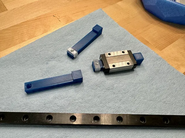 Dụng cụ tháo lắp ray MGN12 kéo dài có chặn - Image 1