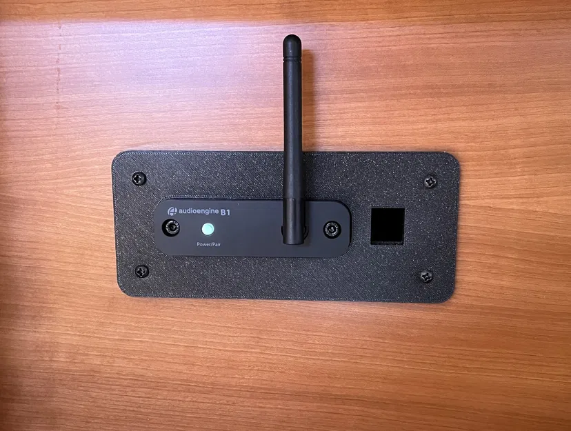 Giá treo tường AudioEngine B1 có keystone - Image 1