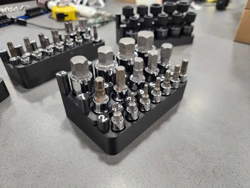 Khay Đựng Tuýp Lục Giác Metric - Image 1