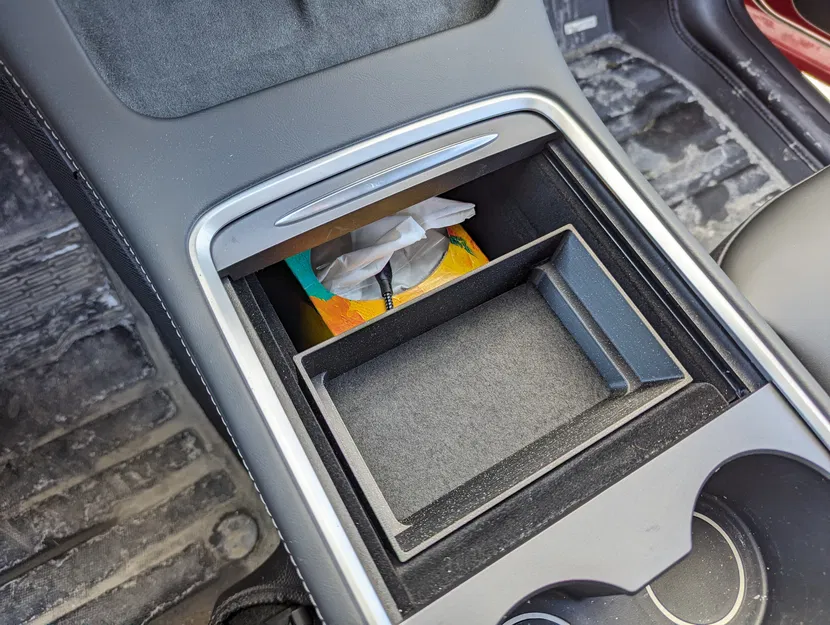 Khay Hộc Đựng Đồ Trung Tâm Tesla (Model 3/Y) - Image 1