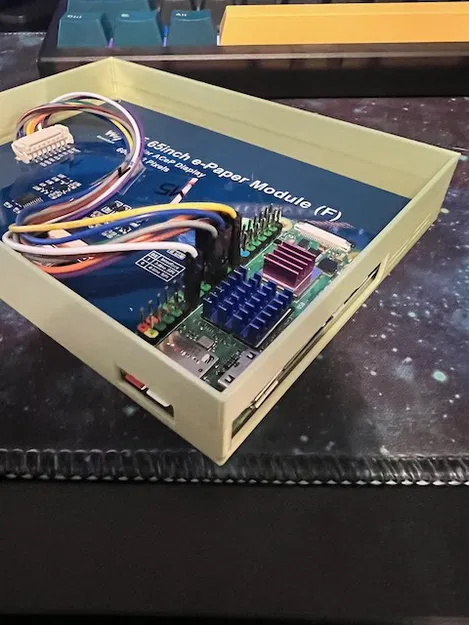 Khung Ảnh 7 Màu 5.65" Waveshare với Pi Zero - Image 5