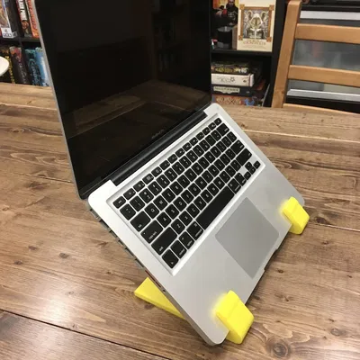 Chân đế Laptop Macbook Pro (Đời đầu 2011 - 13 inch)