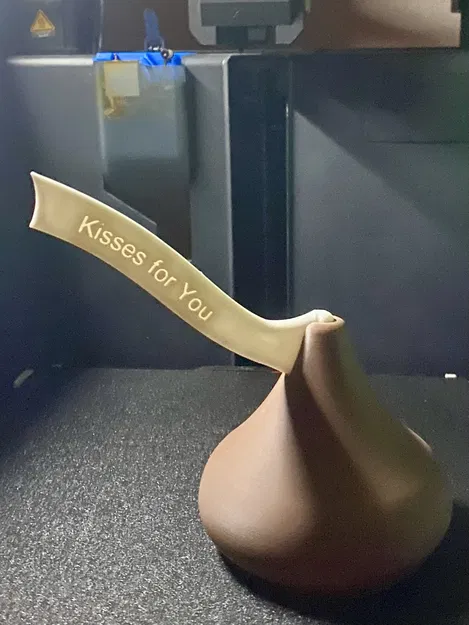 Hộp Đựng Kẹo Kiss - Mẫu Valentine - Image 1