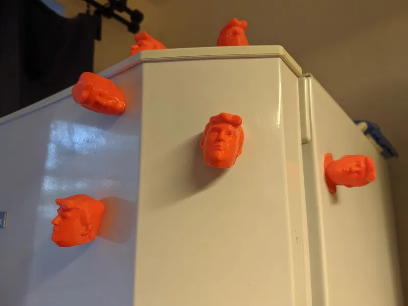 Móc khóa tủ lạnh hình Donald J. Trump - Image 1