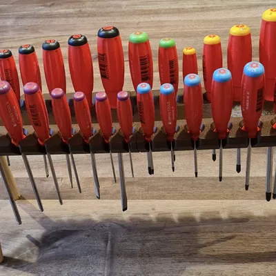 Giá đỡ tua vít (Parametric, CadQuery, PB-Swiss)