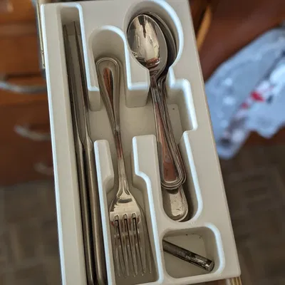 Khay Đựng Bộ Dao Dĩa Cho Xe Winnebago View