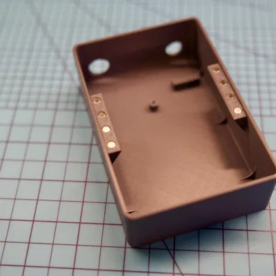 Hộp đựng WLED + ESP32 có nắp nam châm