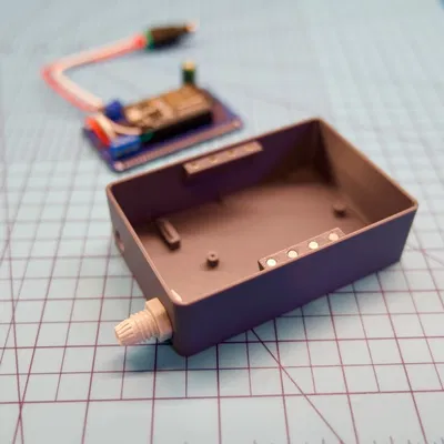 Hộp đựng WLED + ESP32 có nắp nam châm