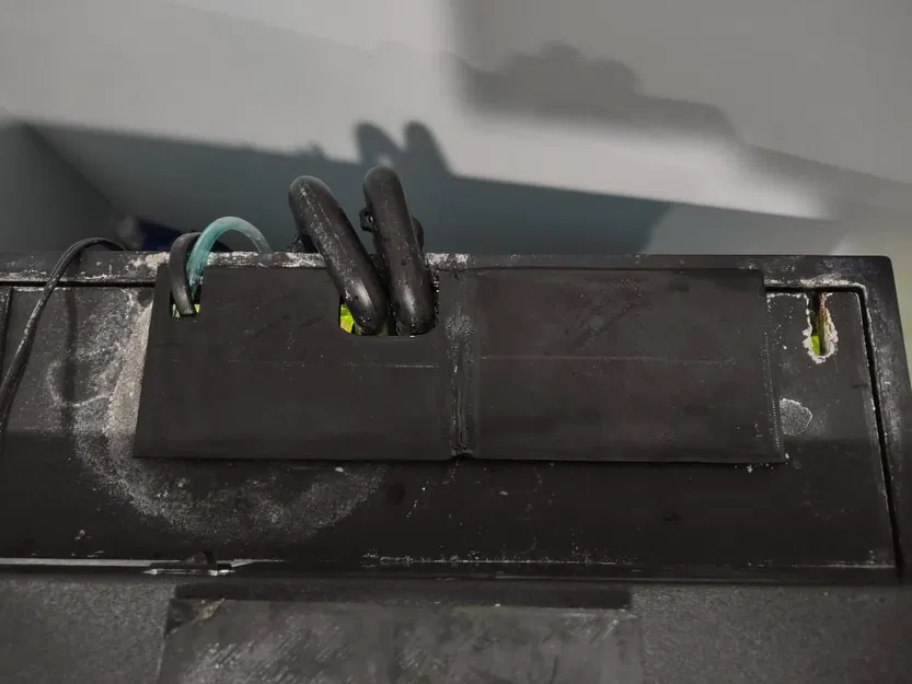 Nắp Che Lỗ Hở Hồ Cá Bowfront - Image 1