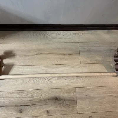 Giá phơi đồ/sào phơi gắn tay vịn cầu thang