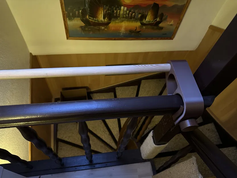 Giá phơi đồ/sào phơi gắn tay vịn cầu thang - Image 7