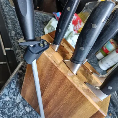 Giá đỡ vặn cho thanh mài dao