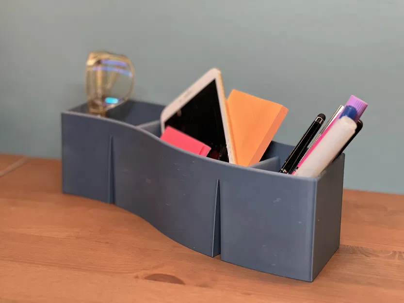 Kệ Đựng Bút Hình Rắn Quấn Sau Màn Hình - Đựng Được Cả Máy Tính Bảng - Image 1