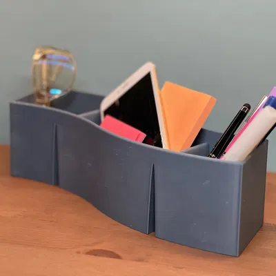 Kệ Đựng Bút Hình Rắn Quấn Sau Màn Hình - Đựng Được Cả Máy Tính Bảng