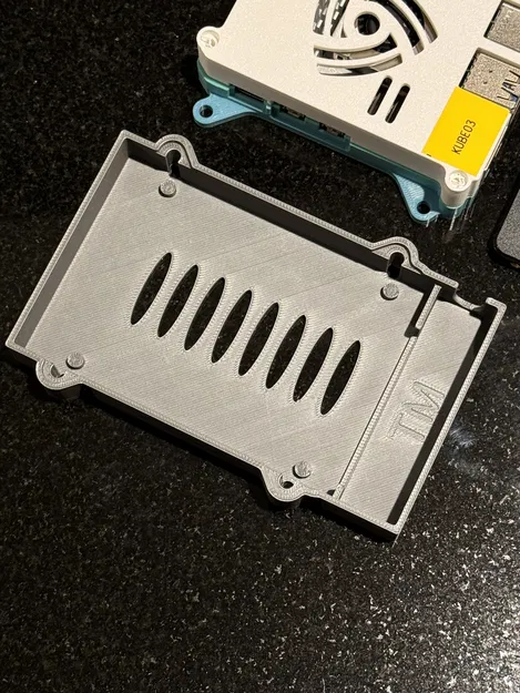 Vỏ Ổ Cứng SSD Kèm Adapter SATA-USB Cho Hộp Raspberry PI - Image 2