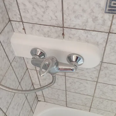 Nắp Che Vòi Sen Phòng Tắm