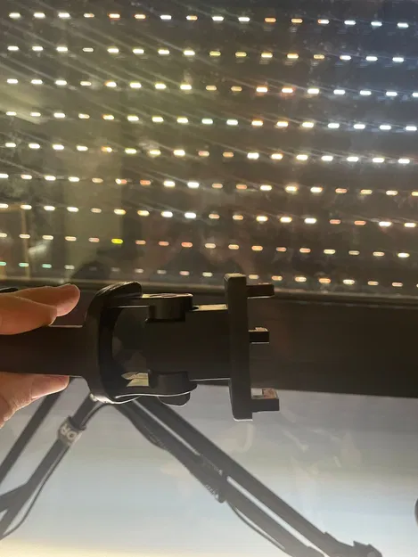 Giá đỡ điện thoại SKÅDIS - Image 4