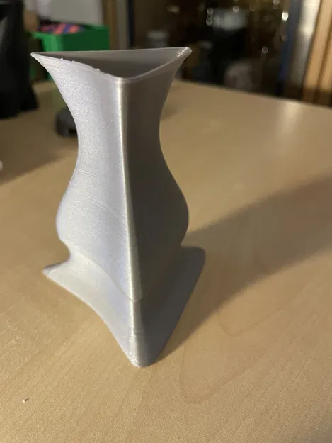 Chậu cây thiết kế đơn giản - Image 1