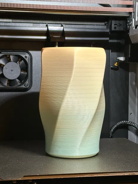 Bình Xoắn Ốc Thêm Một Cái Nữa - Image 1