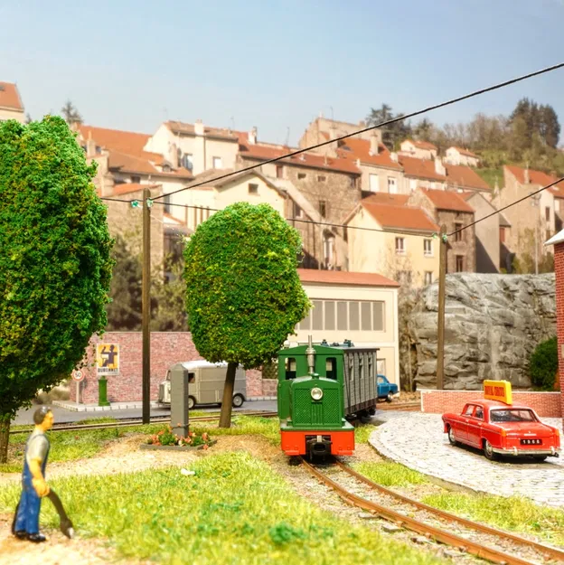 Mô hình HO/H0 - Tượng đài tưởng niệm - Image 1