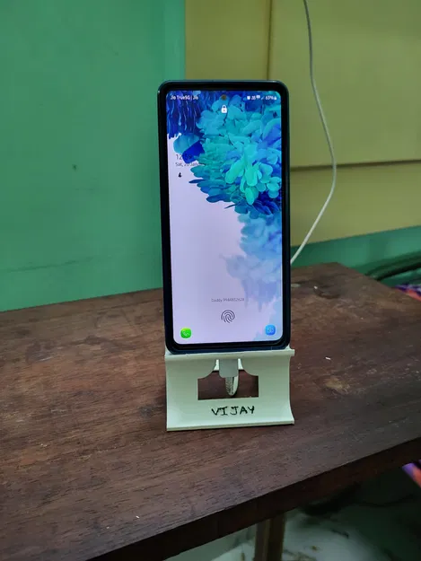 Giá Đỡ Điện Thoại Có Khắc Tên - Image 1