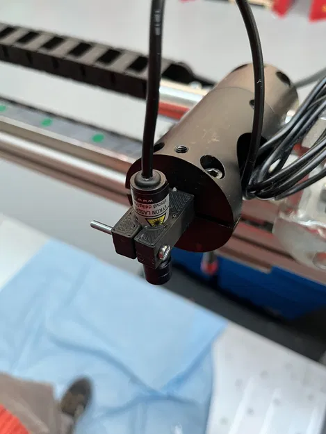 Giá đỡ laser đơn giản - Image 1