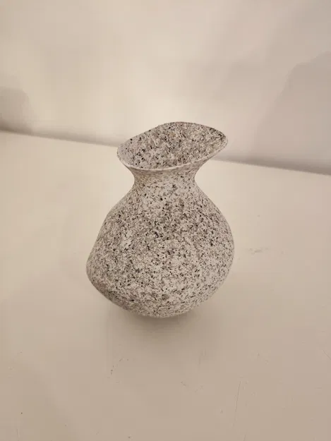 Bình Hoa Trừu Tượng Nhỏ - Image 2