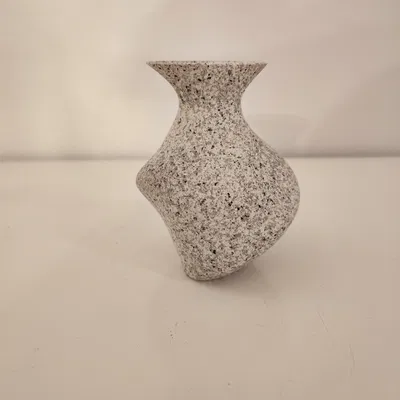 Bình Hoa Trừu Tượng Nhỏ