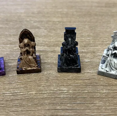 Hộp Đựng Quân Cờ Đặc Vụ "War of Whispers"