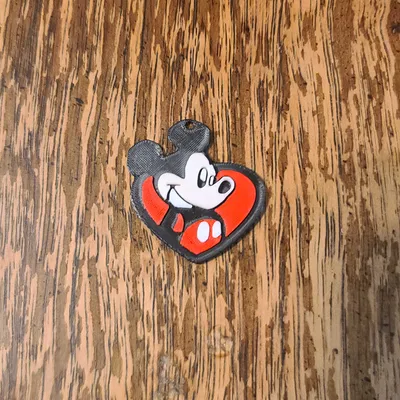 Bông tai trái tim Mickey 2