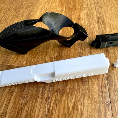 Chewey_GLK-17_Q1: Báng súng VR cho Oculus Quest 1