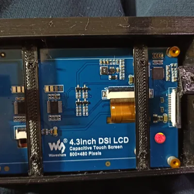 Reborn 2 TFT 4.3inch: Vỏ thay thế vừa zin như bản gốc