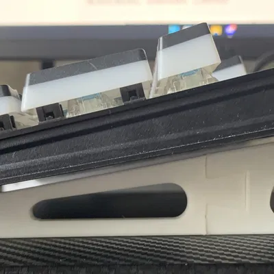 Đế Bàn Phím Góc Thấp