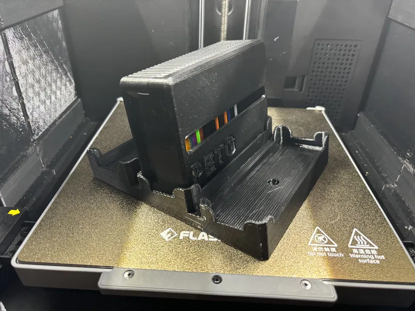 Khay/Giá treo tường ba ngăn cho hộp mẫu sợi nhựa - Image 3