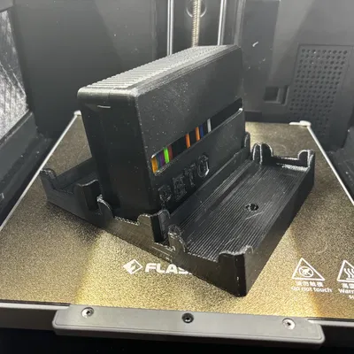 Khay/Giá treo tường ba ngăn cho hộp mẫu sợi nhựa