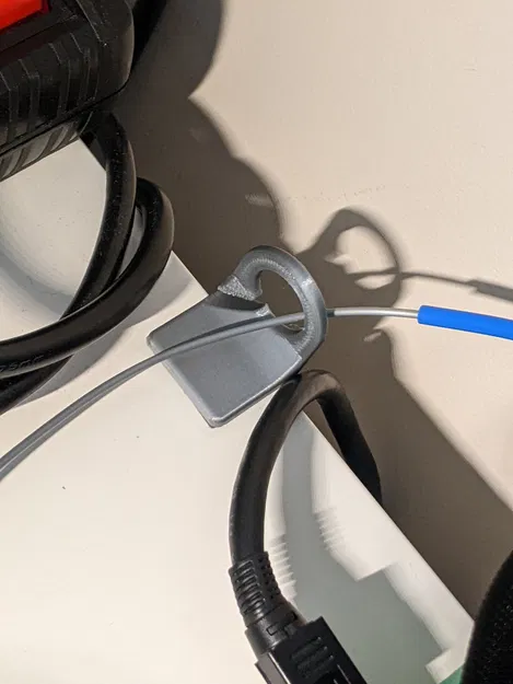 Móc dẫn dây tóc cho góc tường - Image 2