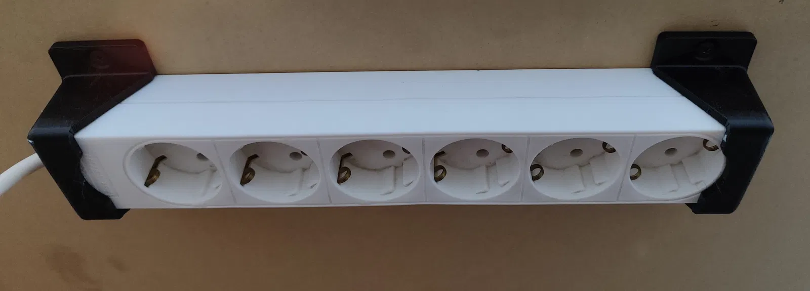 Kệ đỡ ổ cắm điện - Image 1